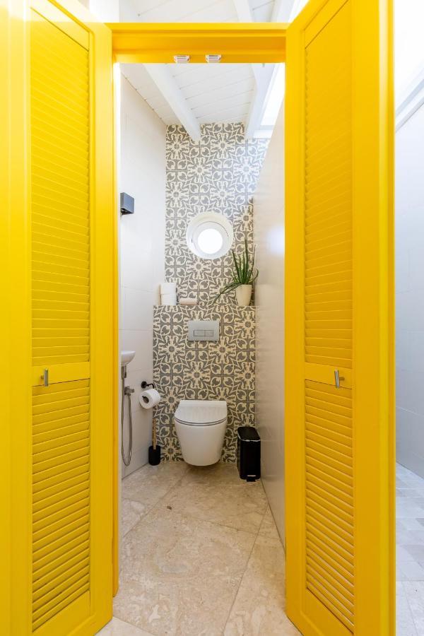 פאראדרה Naima Luxury Home, Cottage & Apartment Rentals מראה חיצוני תמונה