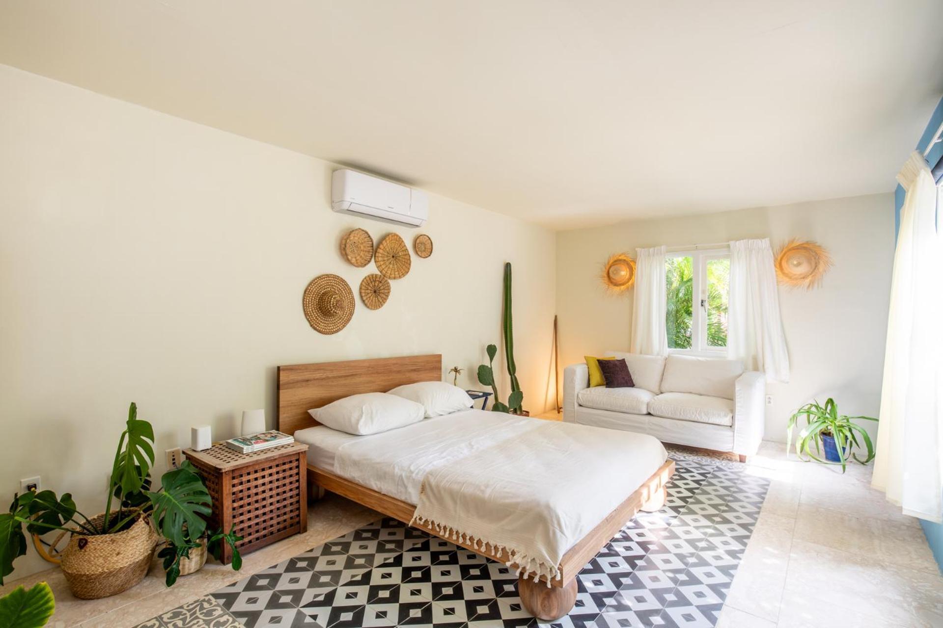 פאראדרה Naima Luxury Home, Cottage & Apartment Rentals מראה חיצוני תמונה
