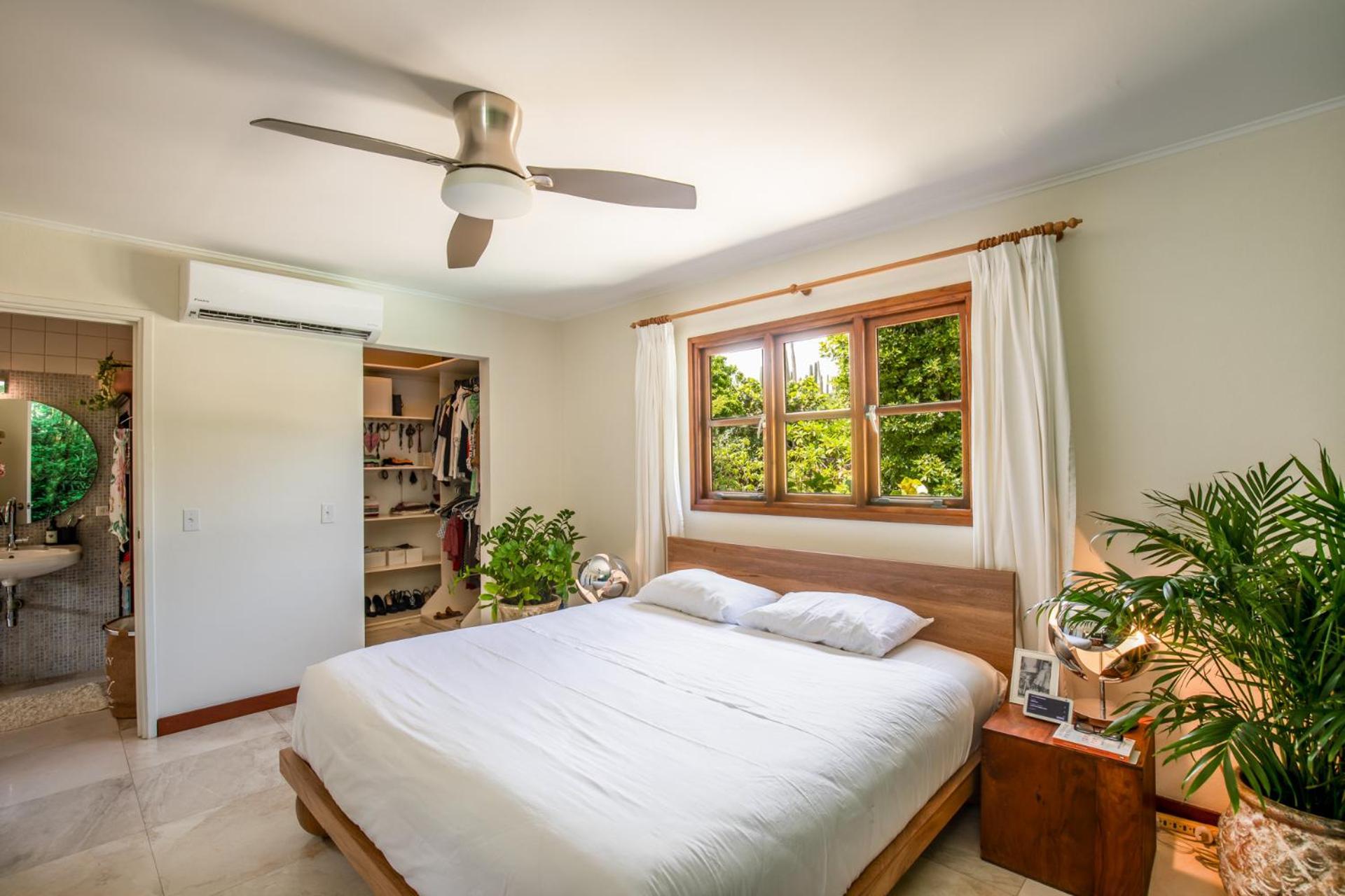 פאראדרה Naima Luxury Home, Cottage & Apartment Rentals מראה חיצוני תמונה